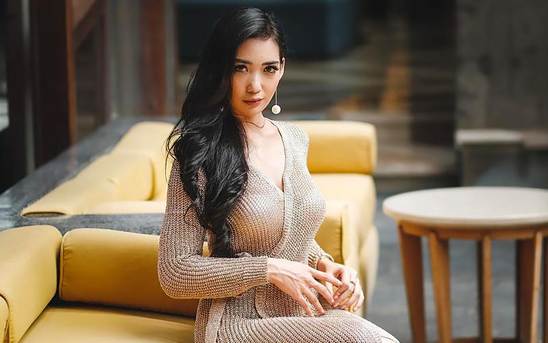 cute asian girl smiling